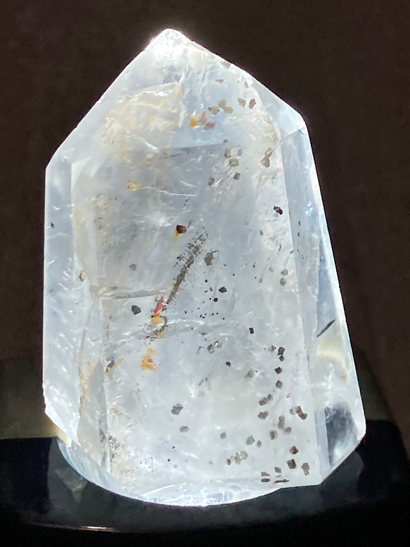 虹入り✨　キャルコパイライト（黄銅鉱）内包　クリスタル　水晶　ポイント