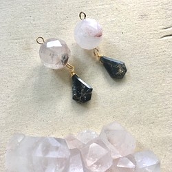 マニカラン水晶 と ブラックオニキスコッパー の ピアス★ イヤリング　天然石 1枚目の画像