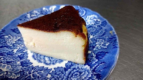 バスクチーズケーキ　12㎝　15㎝　18㎝（画像は15㎝） 1枚目の画像