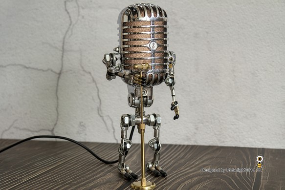 歌うマイクロボットランプテーブルランプ 1枚目の画像