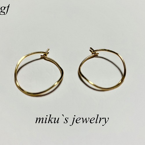 14K ゴールドフィルド ミニ ウェーブ フープ ピアス ピアス（フープ ...