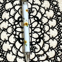 シマエナガのノック式ボールペン(向日葵) 1枚目の画像