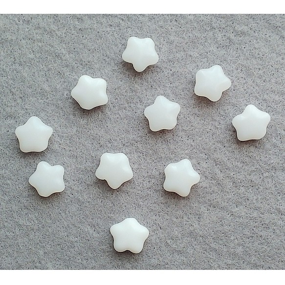 白い星たち　チェコビーズ　8mm 10個 1枚目の画像
