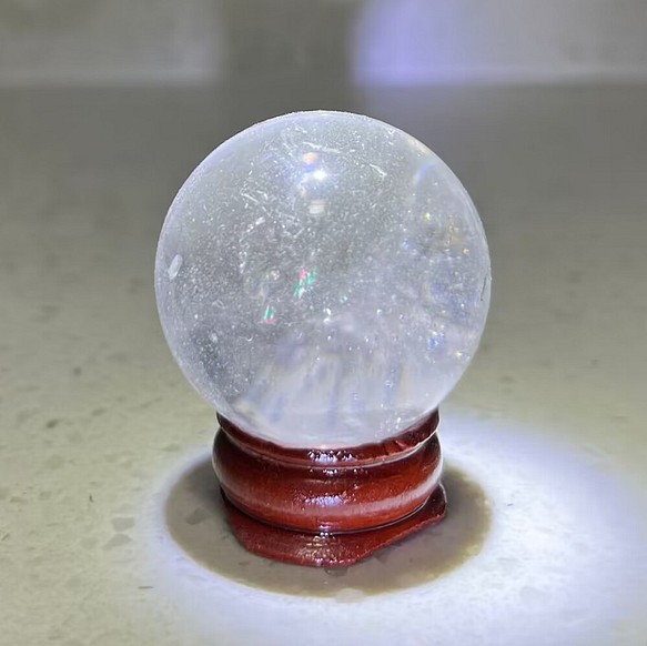 天然石 水晶ボール 無色透明 水晶玉 台座付き インテリア 置物 浄化