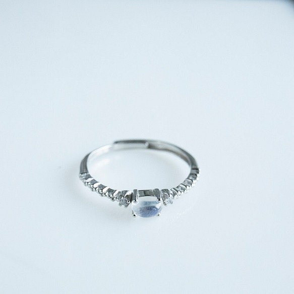 6月誕生石 高品質天然石ムーンストーンのリング SV925 フリサイズ 指輪