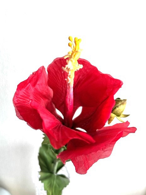 染花・布花・アートフラワー　　ハイビスカスの花（１本）　　玄関・和洋の空間・お部屋のインテリアなどに。 1枚目の画像