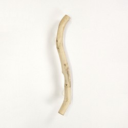 【温泉流木】スリムで平たいＳ字流木のドアハンドル・手すり 木製 自然木 流木インテリア 1枚目の画像