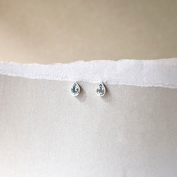 手製水滴天然天藍托帕石(黃玉)耳釘耳環 // 天然寶石 // 十一月份生日石 第1張的照片