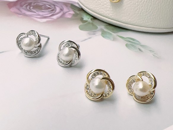 天然珍珠 花朵 優雅氣質 金銀兩色 純銀耳環 第1張的照片