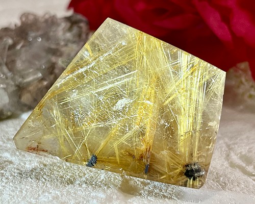 太陽ルチル タイチン ゴールド ルチルクォーツ クリスタル 水晶 原石