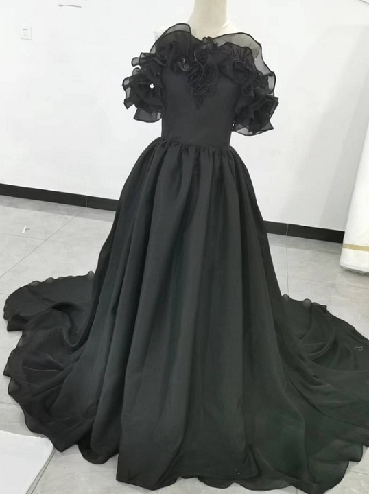 古典派對禮服脫殼黑色豐滿軟背絲帶優雅二度派對 第1張的照片