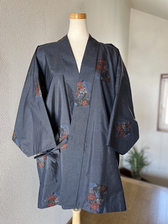 大島紬　着物リメイク　作務衣　7マルキ　現品限り　大人可愛い和の上衣　 1枚目の画像