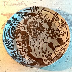 白晝菇菇陶製圓盤_陶器餐盤 第1張的照片