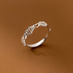 シルバー925   細め　繊細　一連のハート　リング　指輪　silver925 フリーサイズ  大きさ調整可能 1枚目の画像
