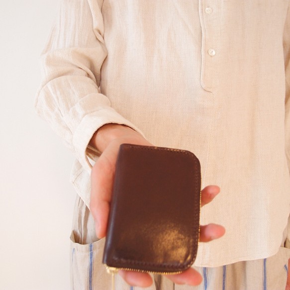 サドルレザーのコンパクト財布（ブラウン） 1枚目の画像