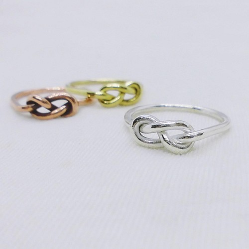 18金の糸を結んだ指輪｜K18 Knot Gold Ring 指輪・リング Megumi 通販