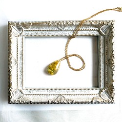 ミモザのティアードロップネックレス  Botanical jewelry 1枚目の画像
