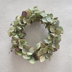 mini blue green hydrangea wreath 1枚目の画像