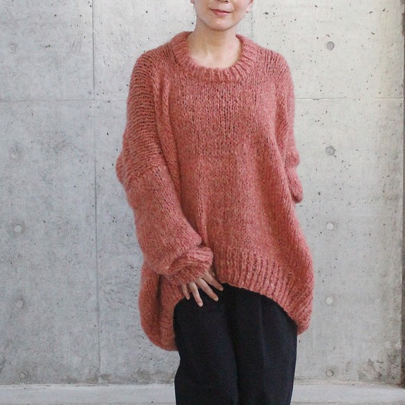 かわいい赤いモヘアニット手編み-