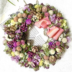 【再販、受注制作】ミスティグリーン紫陽花とペーパーベリー&千日紅とニゲラのリース 1枚目の画像