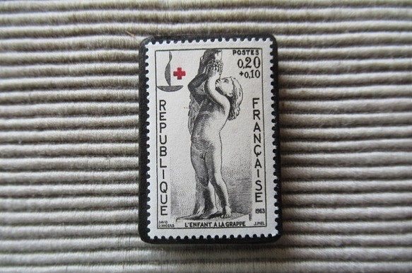 フランス　切手ブローチ3848 1枚目の画像