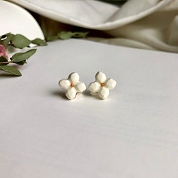 白花耳環“水晶花”（14kgf） 第1張的照片