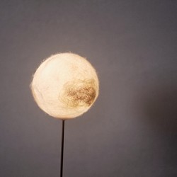 懸月-全月 l 把月亮帶入家中 木質燈飾 觸控式夜燈 第1張的照片