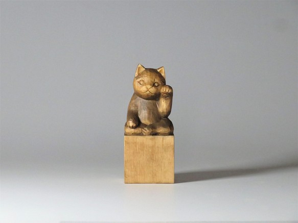 左手木雕招財貓 蜂蠟飾面 Nekobutsu 2002 第1張的照片