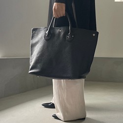 [2023 年再版] 意大利皮革托特包適用於 A4 尺寸 S 尺寸 [黑色] 第1張的照片