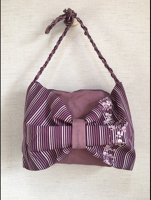 着物 リメイク ネジネジ紐とリボン 紫ショルダーバッグ ② 1枚目の画像