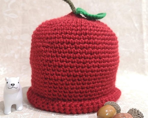 かぎ針編み りんごの帽子☆【小さめサイズ】