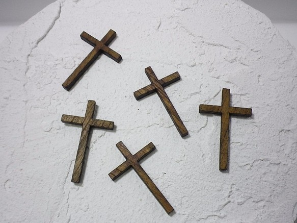 ウッドの十字架 1枚目の画像