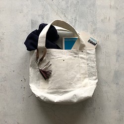 リネンのトートバッグ off-white　"マチたっぷりのお散歩BAG” 1枚目の画像