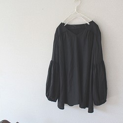 ギャザー袖チュニック　french linen100%  black　【受注生産】 1枚目の画像