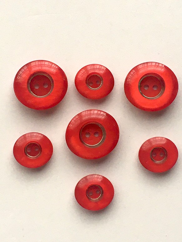 ドロップキャンディ赤　レトロボタン　ミックス7個 1枚目の画像