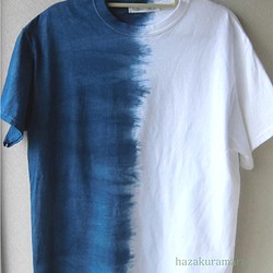 藍絞り染め分けTシャツ 1枚目の画像