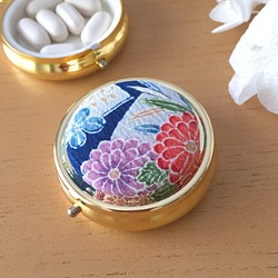 日本紋藥盒--金色--菊紋 第1張的照片