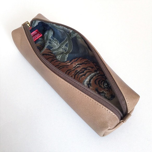 Leather pen case with Japanese Traditional pattern, Kimono 第1張的照片