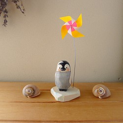 木彫り　ペンギン・「こりゃまた失礼いたしました！」 1枚目の画像