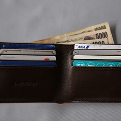 牛革　二つ折り財布（カード１６枚収納）焦茶 1枚目の画像