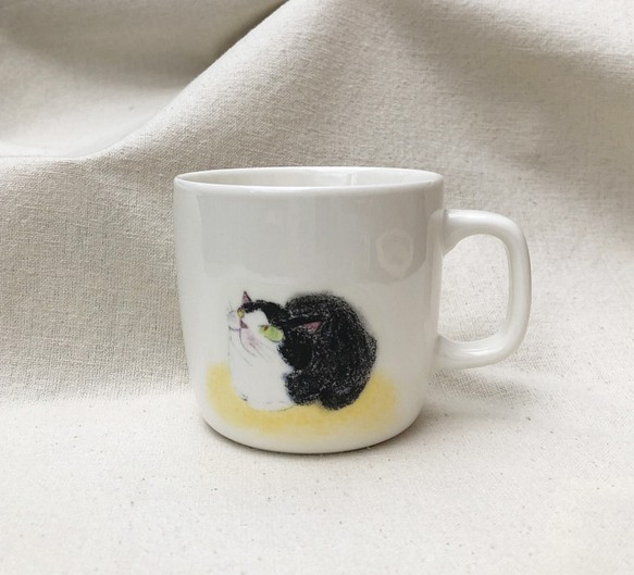 ねこ絵マグカップ「見上げるにゃんこ」 マグカップ nekoten 通販