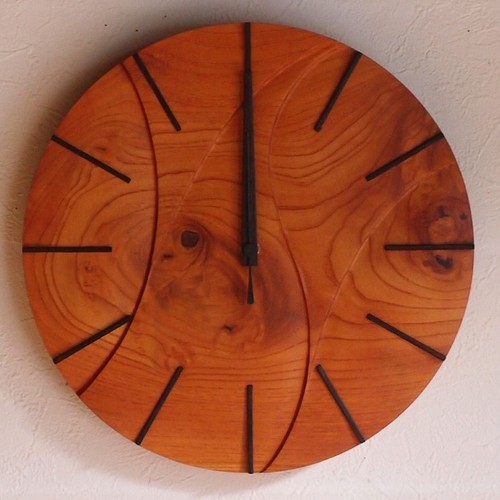 無垢の木の電波掛け時計 けやき ００９３ 掛け時計・置き時計 木工屋 