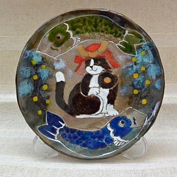 ネコの五月人形　カラフルな絵皿　端午の節句　お皿立て付き　猫・ねこ　こいのぼり　手作り陶器・陶芸 1枚目の画像