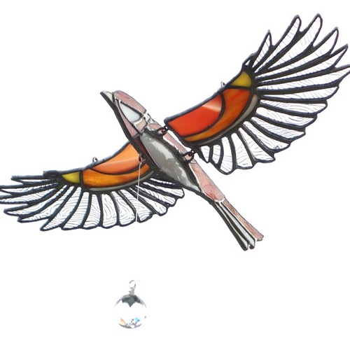 風で羽ばたく鳥のサンキャッチャー ステンドグラス サンキャッチャー Nano 通販 Creema クリーマ ハンドメイド 手作り クラフト作品の販売サイト
