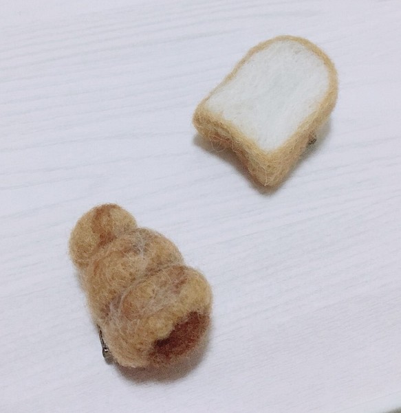 羊毛フェルトおにぎり＆食パン☆ベビーヘアクリップ ヘアゴム+apple-en.jp