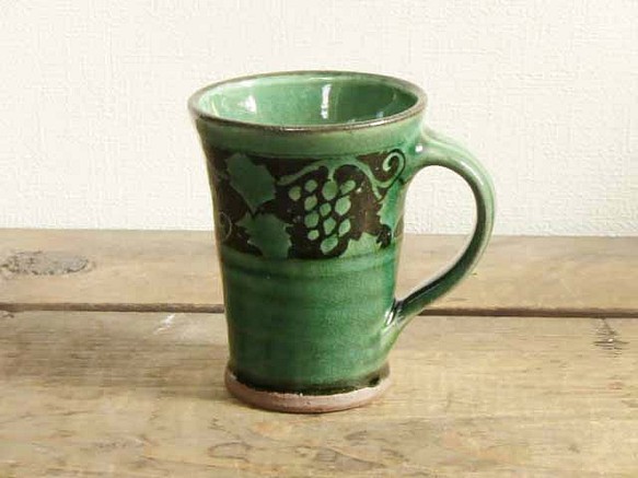 ブドウのマグカップ（緑） 1枚目の画像