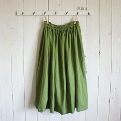 オリーブグリーンのスラブダブルガーゼギャザースカート 1枚目の画像