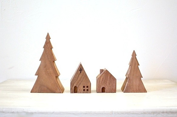 小さな木の家ー森の教会2ー 1枚目の画像