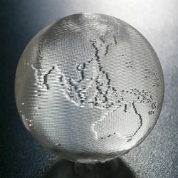 3D らせん印刷 かる～い 地球儀 (透明，直径 5 cm，約 5 グラム) 1枚目の画像