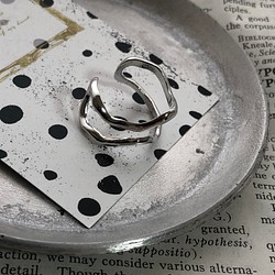 (1-37) design ring 1個　シルバーカラー　開口指輪 1枚目の画像